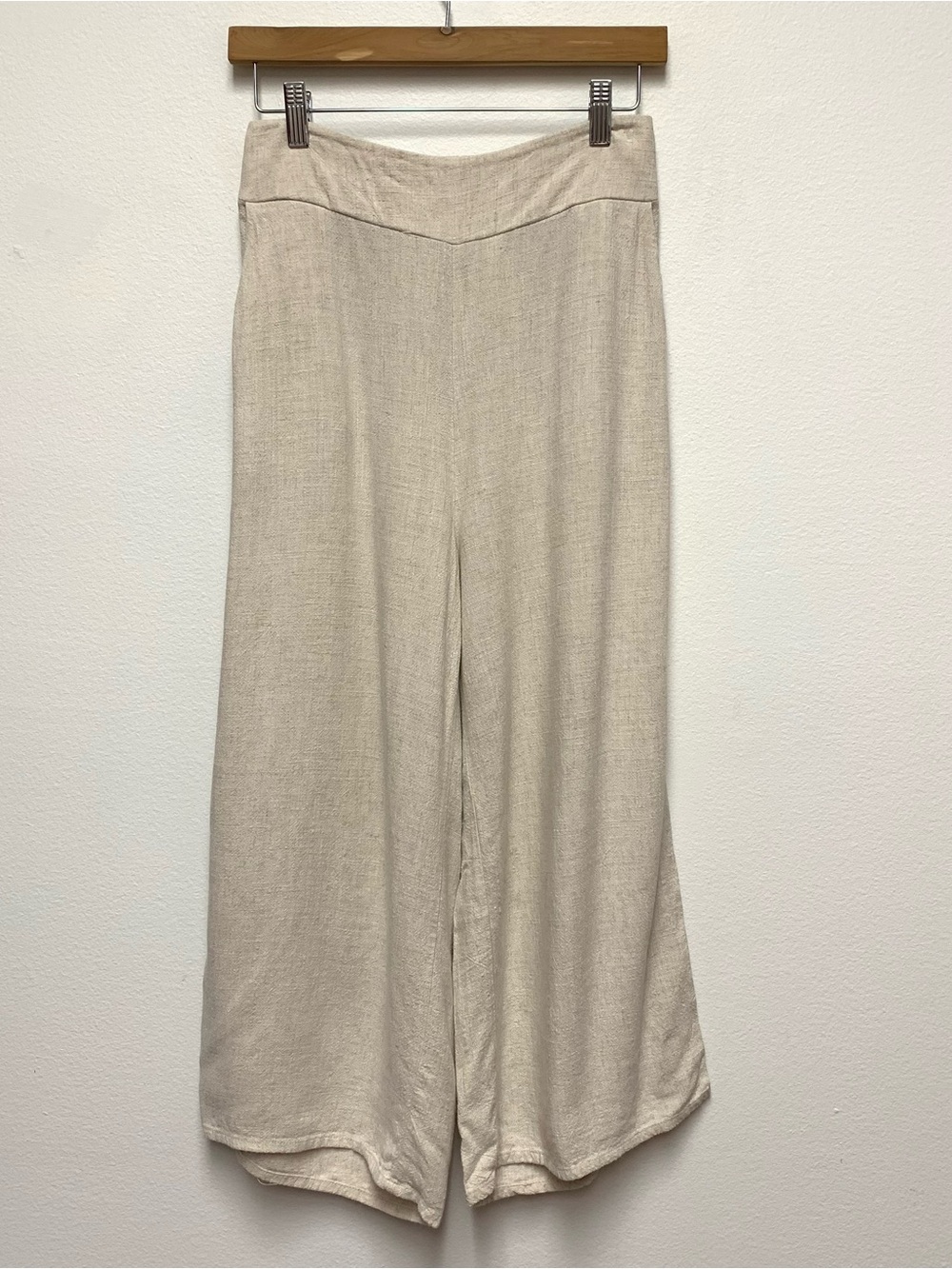 Ava Cropped Wide Leg Pants Size 8 Pull On Gaucho Linen Blend Elastic Waist Beige
